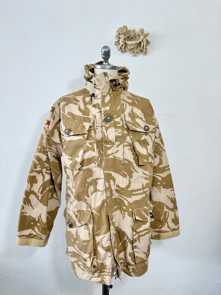 Vintage British Army Windproof Jacket “XL”