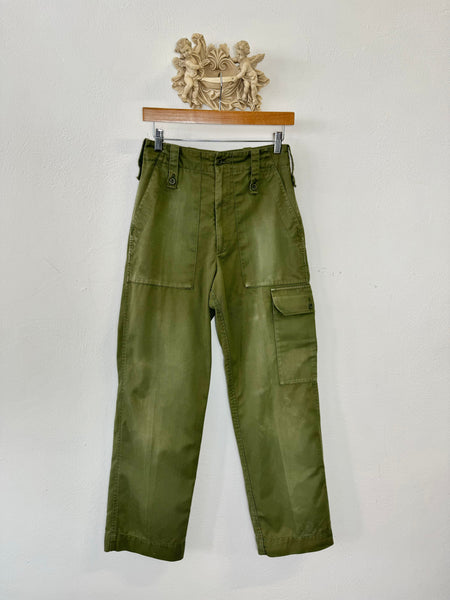 Vintage Fatigue British Army Pants “W27”