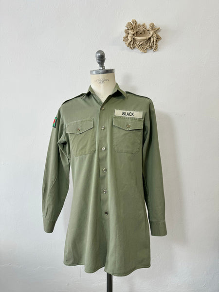 Vintage British Army Shirt “S/M”