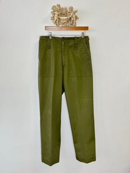 Vintage Fatigue British Army Pants “W32”